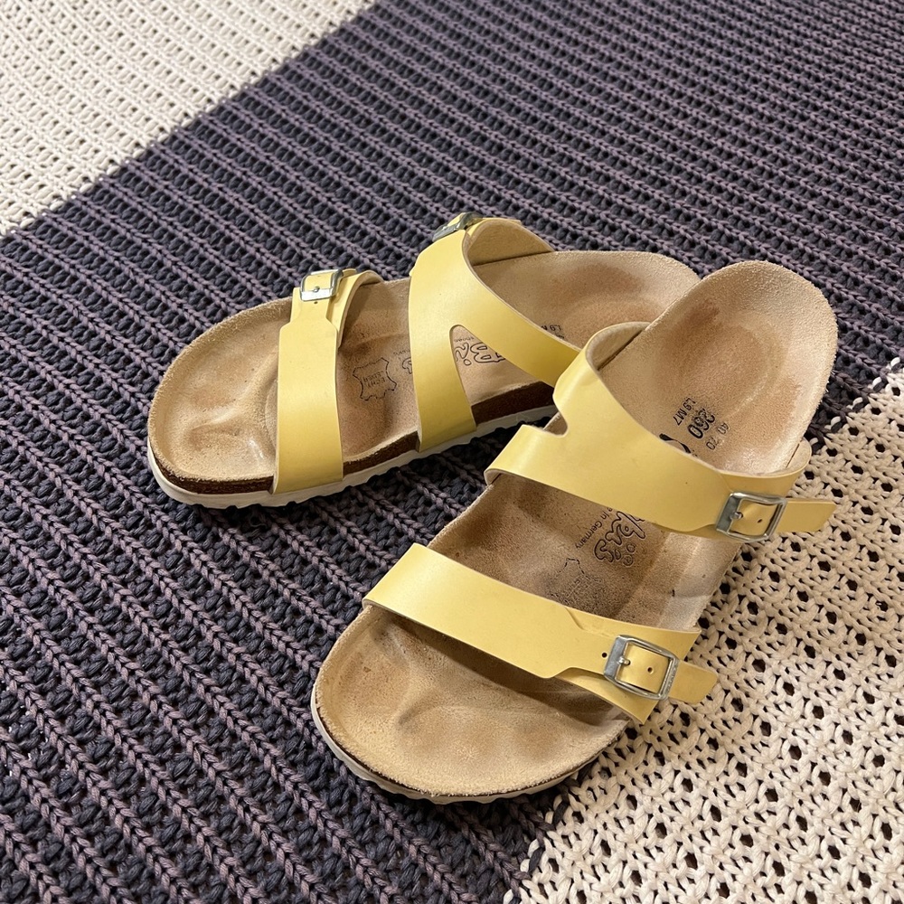 Butter Yellow Birkenstocks 9